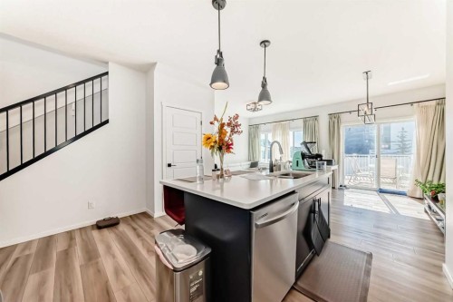 91 Walcrest Way Se, Calgary, AB - Indoor Photo Showing Kitchen