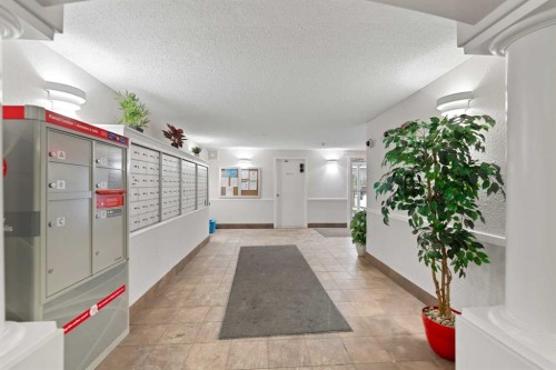 1102-6224 17 Avenue Se, Calgary, AB - Indoor Photo Showing Other Room