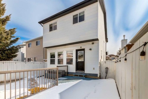 15770 Everstone Road Sw, Calgary, AB - Outdoor With Exterior