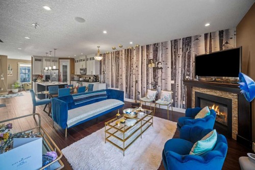 4410 17 Avenue Nw, Calgary, AB - Indoor Photo Showing Living Room With Fireplace