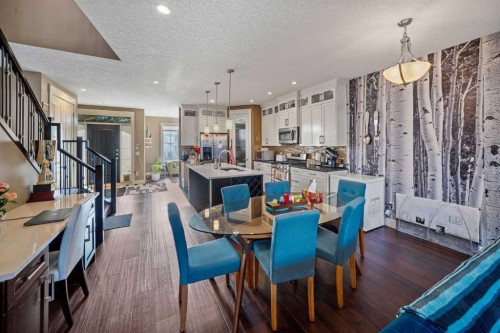 4410 17 Avenue Nw, Calgary, AB - Indoor Photo Showing Dining Room