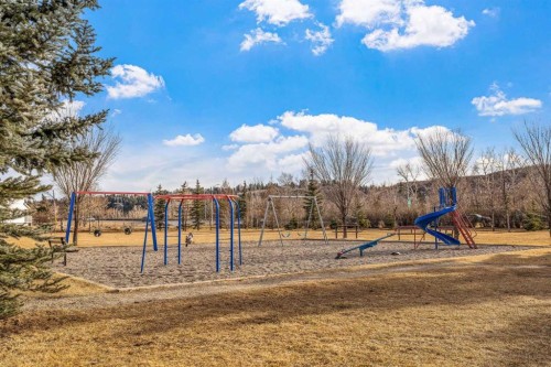 4410 17 Avenue Nw, Calgary, AB - Outdoor With View