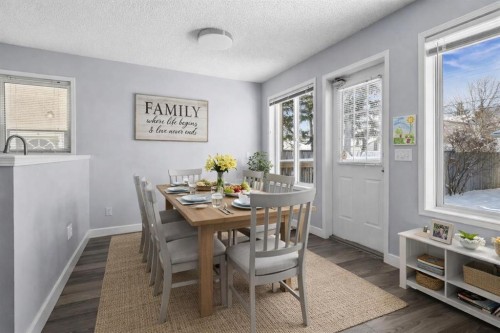3103 39 Street Sw, Calgary, AB - Indoor Photo Showing Dining Room