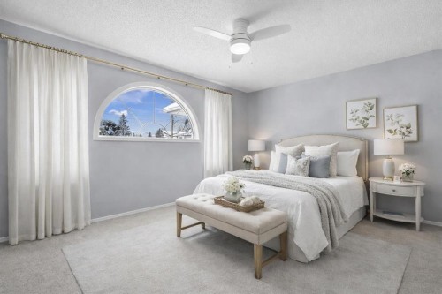 3103 39 Street Sw, Calgary, AB - Indoor Photo Showing Bedroom