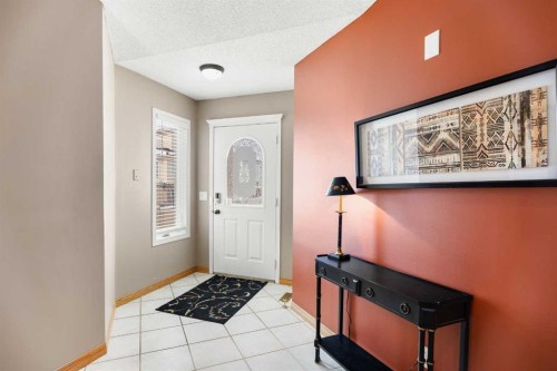 8 Edgevalley View Nw, Calgary, AB - Indoor Photo Showing Other Room