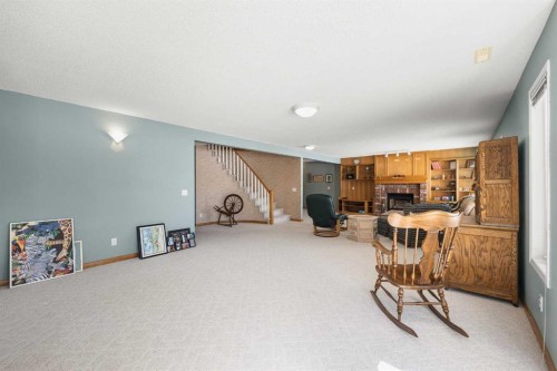 8 Edgevalley View Nw, Calgary, AB - Indoor Photo Showing Other Room