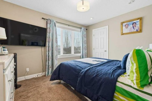 148 Viewpointe Terrace, Chestermere, AB - Indoor Photo Showing Bedroom