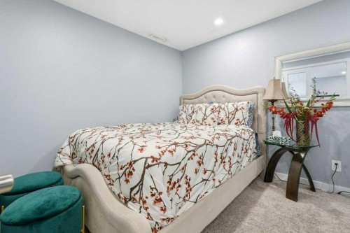 148 Viewpointe Terrace, Chestermere, AB - Indoor Photo Showing Bedroom
