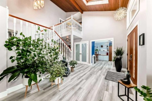 2002 Pump Hill Way Sw, Calgary, AB - Indoor Photo Showing Other Room