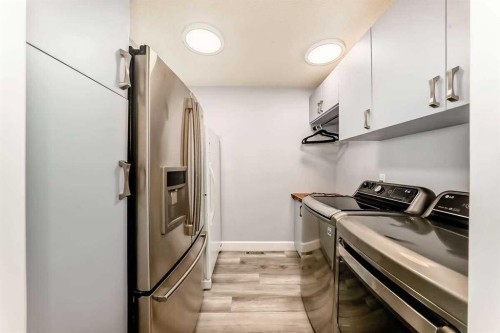 2002 Pump Hill Way Sw, Calgary, AB - Indoor Photo Showing Other Room