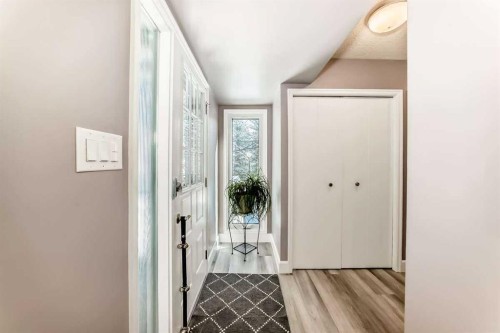 2002 Pump Hill Way Sw, Calgary, AB - Indoor Photo Showing Other Room