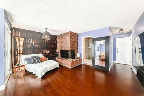 2002 Pump Hill Way Sw, Calgary, AB - Indoor