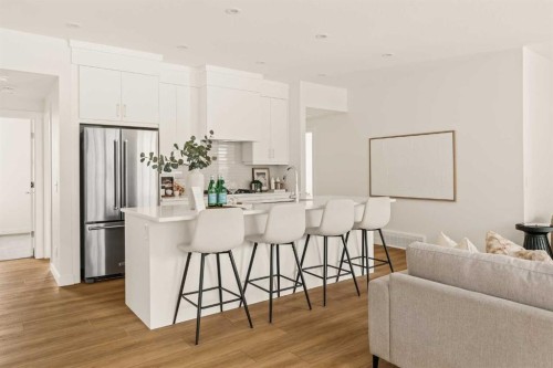 615 Sovereign Common Sw, Calgary, AB - Indoor Photo Showing Kitchen With Upgraded Kitchen