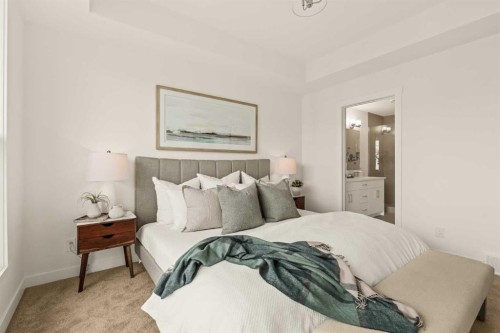 615 Sovereign Common Sw, Calgary, AB - Indoor Photo Showing Bedroom