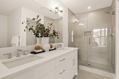 615 Sovereign Common Sw, Calgary, AB - Indoor Photo Showing Bathroom