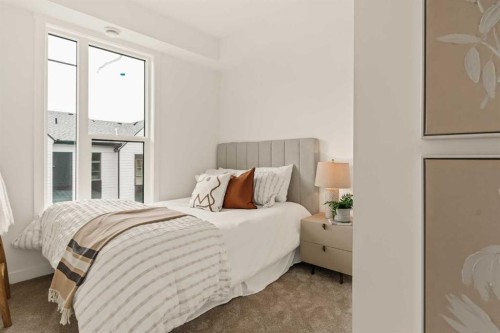 615 Sovereign Common Sw, Calgary, AB - Indoor Photo Showing Bedroom