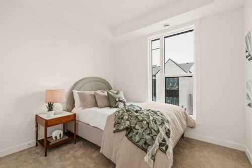615 Sovereign Common Sw, Calgary, AB - Indoor Photo Showing Bedroom