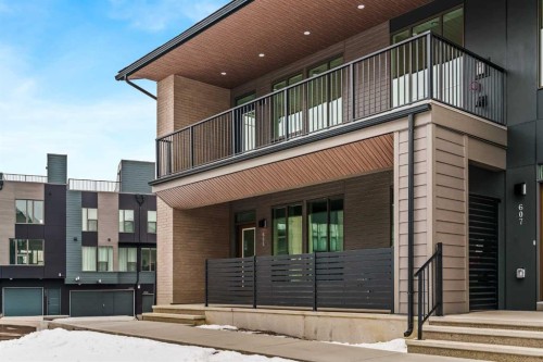 605 Sovereign Common Sw, Calgary, AB - Outdoor