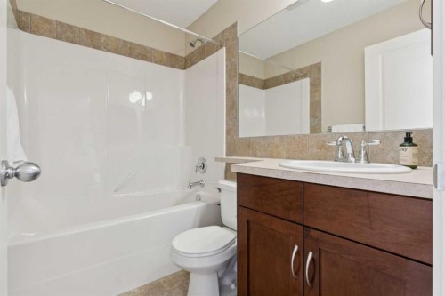 63 Walden Drive Se, Calgary, AB - Indoor Photo Showing Bathroom
