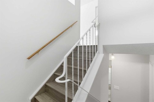 32 Fonda Mews Se, Calgary, AB - Indoor Photo Showing Other Room
