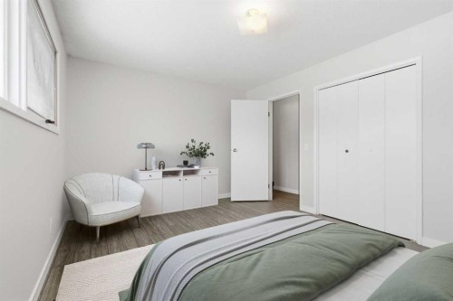 32 Fonda Mews Se, Calgary, AB - Indoor Photo Showing Bedroom