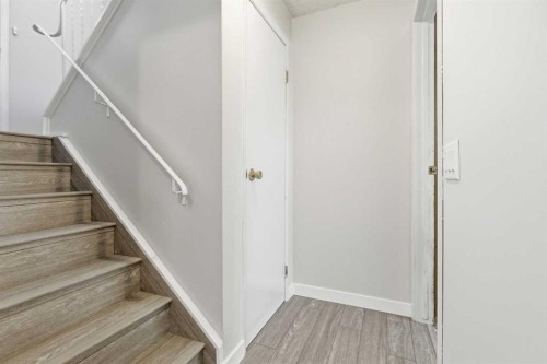 32 Fonda Mews Se, Calgary, AB - Indoor Photo Showing Other Room