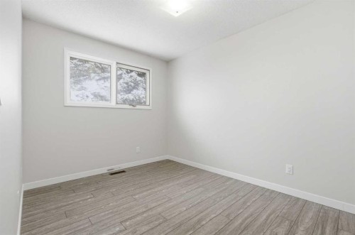 32 Fonda Mews Se, Calgary, AB - Indoor Photo Showing Other Room