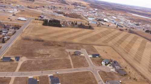 6302 48 Avenue, Ponoka, AB 