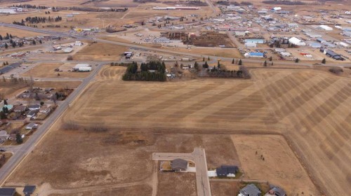 6302 48 Avenue, Ponoka, AB 