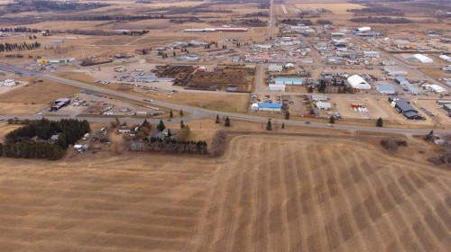 6302 48 Avenue, Ponoka, AB 