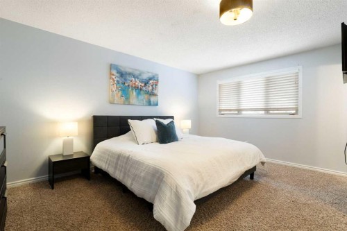 6607 Silver Springs Crescent Nw, Calgary, AB - Indoor Photo Showing Bedroom