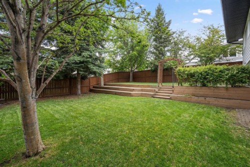 6607 Silver Springs Crescent Nw, Calgary, AB - Outdoor