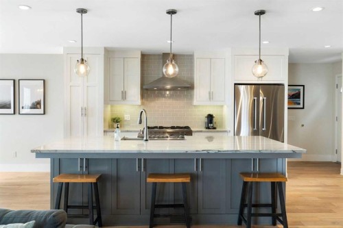 6607 Silver Springs Crescent Nw, Calgary, AB - Indoor Photo Showing Kitchen With Upgraded Kitchen