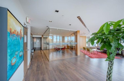 1003-550 Riverfront Avenue Se, Calgary, AB - Indoor Photo Showing Other Room