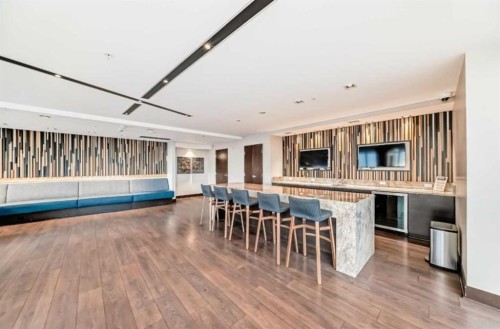 1003-550 Riverfront Avenue Se, Calgary, AB - Indoor