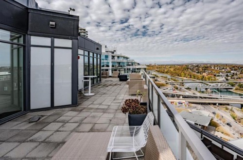 1003-550 Riverfront Avenue Se, Calgary, AB - Outdoor With Balcony