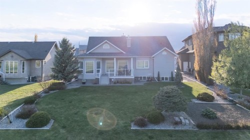 8 Link Spur, Claresholm, AB - Outdoor With Facade