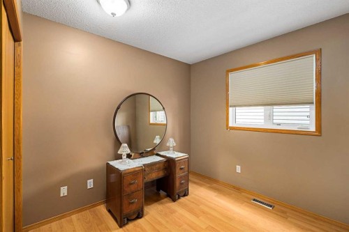 184 Sunmeadows Crescent Se, Calgary, AB - Indoor