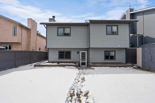 184 Sunmeadows Crescent Se, Calgary, AB - Outdoor