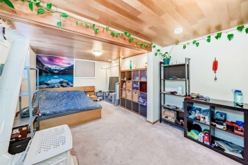 2328 Capitol Hill Crescent Nw, Calgary, AB - Indoor