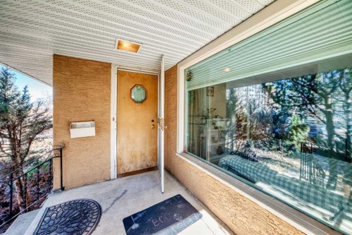 2328 Capitol Hill Crescent Nw, Calgary, AB - Outdoor With Exterior