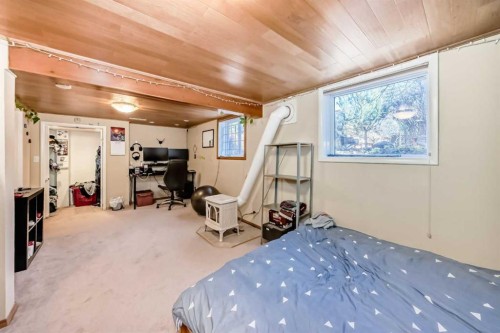 2328 Capitol Hill Crescent Nw, Calgary, AB - Indoor