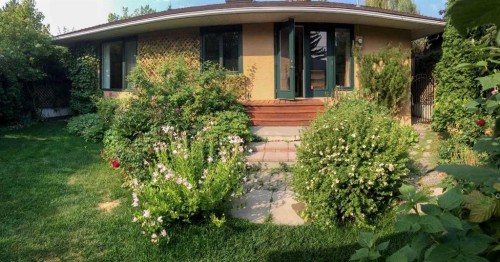 2328 Capitol Hill Crescent Nw, Calgary, AB - Outdoor