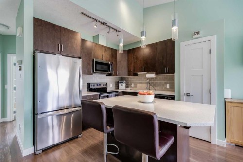 132 Evanscrest Gardens Nw, Calgary, AB - Indoor Photo Showing Kitchen