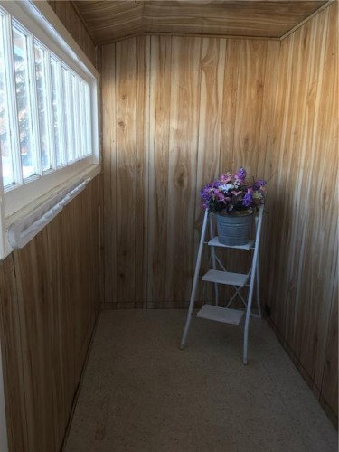 212 5 Avenue, Strathmore, AB - Indoor Photo Showing Other Room