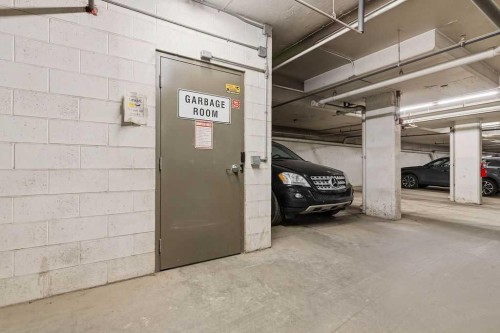 439-23 Millrise Drive Sw, Calgary, AB - Indoor Photo Showing Garage