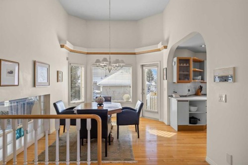 19 Hawkmount Heights Nw, Calgary, AB - Indoor Photo Showing Dining Room