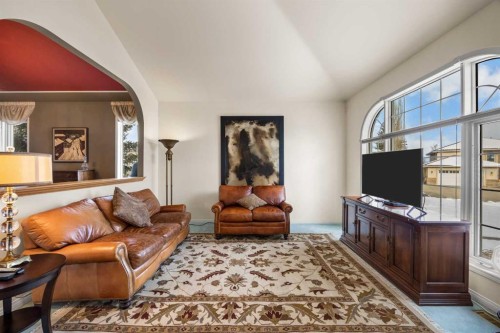 19 Hawkmount Heights Nw, Calgary, AB - Indoor Photo Showing Living Room