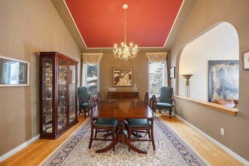 19 Hawkmount Heights Nw, Calgary, AB - Indoor Photo Showing Dining Room