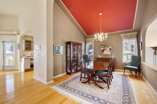 19 Hawkmount Heights Nw, Calgary, AB - Indoor Photo Showing Dining Room